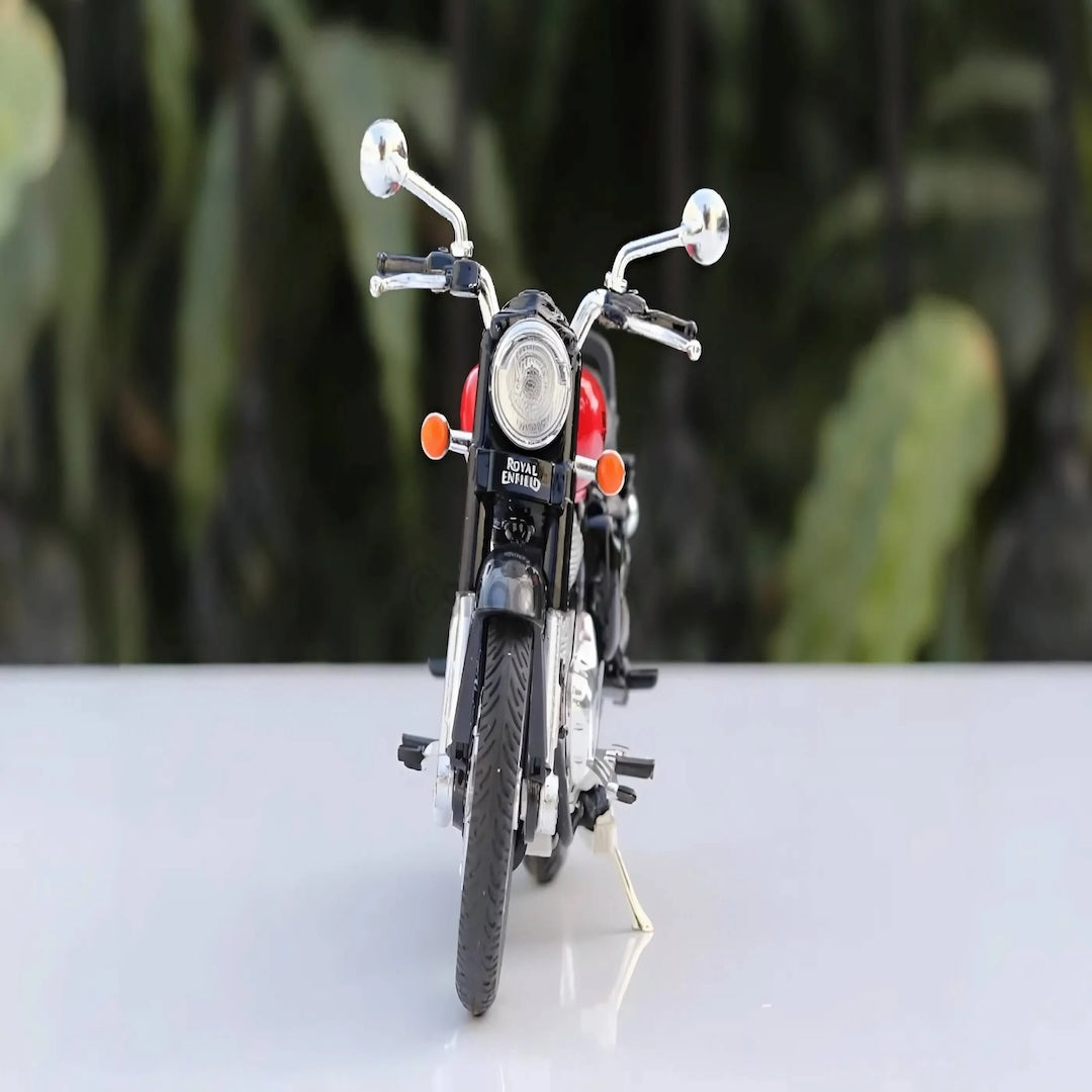 1:15 Classic 350 Bullet Bike Replica – Pull-Back, Custom Tanks, Metal Look