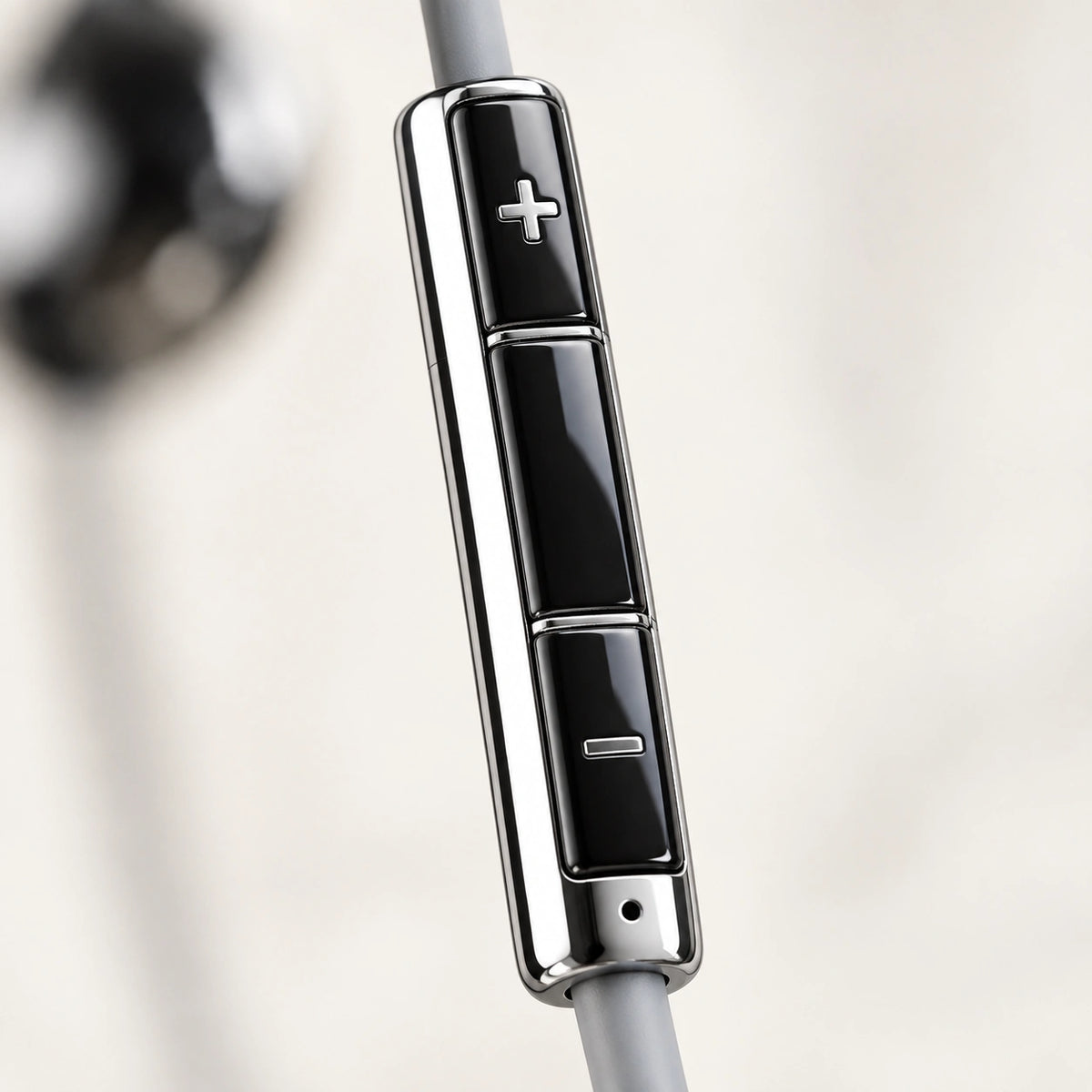 NERV™ Quicksilver — Chrome Wired Earbuds